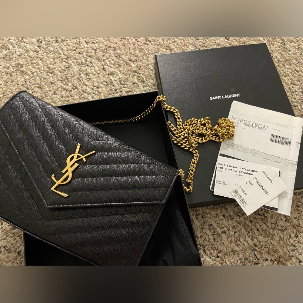 YSL large wallet on chain